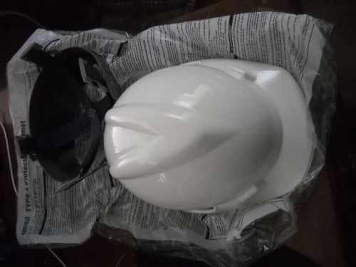NEW IN PACKAGE WHITE MSA Protective Helmet Hardhat Type 1