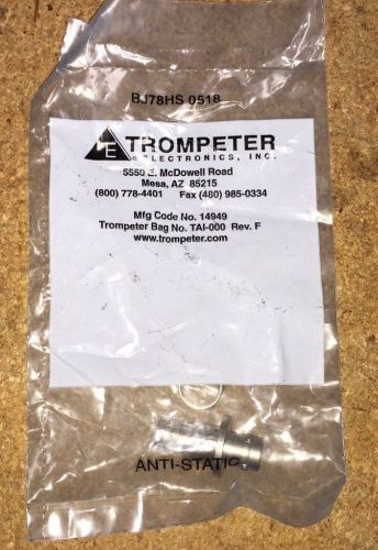 TROMPETER BJ78HS Conn Twinax/Triax Adapter RCP/RCP 0Hz to 500MHz ST Panel Mount