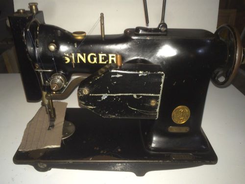 SINGER 107W1 - Industrial Zig Zag Sewing Machine