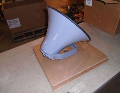 Gai-tronics 13304-002 aluminum 20.5&#034; dia loud speaker horn new in box for sale