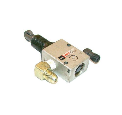 Smc pneumatic roller plunger air switch 1/4 npt  model vm23 for sale