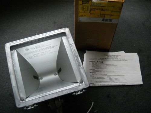 Hubbell ql505 quartzliter flood light with lamp 500w 120v new condition in box for sale