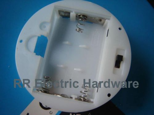 3AAA White round battery holder with cover