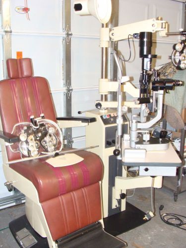 MARCO DELUXE EXAM CHAIR AND INSTRUMENT STAND.