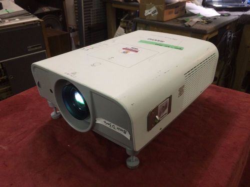 Sanyo PLC-XT20 3800 lumen projector with lens-