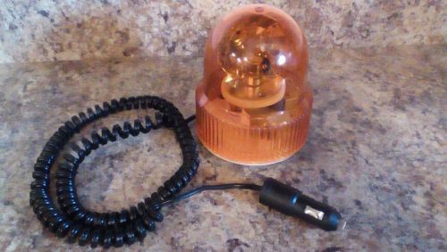 Peterson Manufacturing Model 771 Revolving Amber Safety Light Magnetic Base