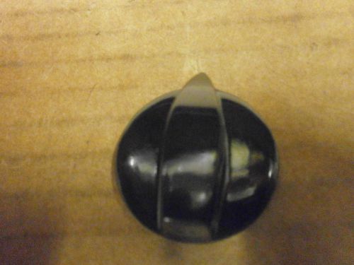 1 Christie Knob for Chargers  Set Screw 520570-00