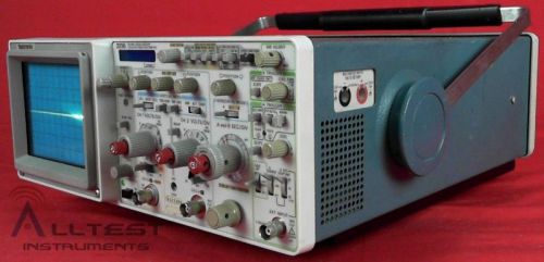 Tektronix 2236 /Parts unit 100 MHz Oscilloscope, Not working sold as is for repa