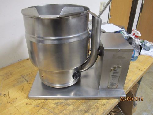 Groen Self Contained Steam Jacketed 20 Qt Kettle Model TDB/7-20 208 3 phase