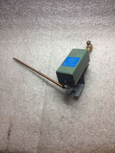 (d5) johnson controls t-5210-2 transmitter for sale