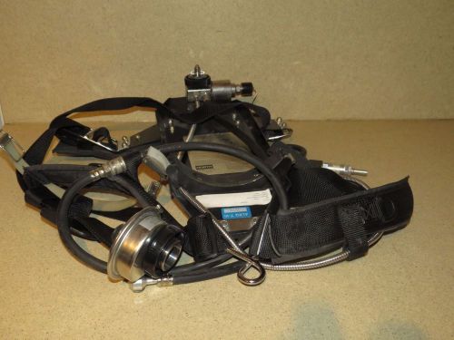 NORTH SAFETY EQUIP MODEL 816 BACKPLATE, HARNESS, REDUCER, GAUGE AND ALARM - (D)