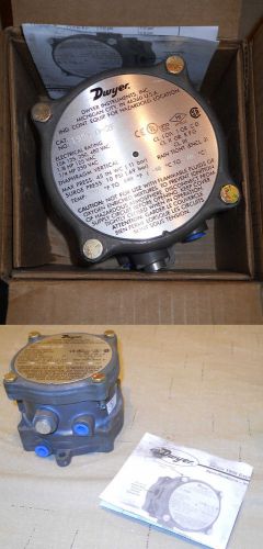 New dwyer 1950-0-2f explosion-proof differential pressure switch for sale