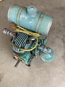 Vintage Lauson Gas Engine Motor Model RSH 746 Runs Carb Needs Cleaned