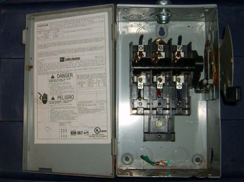 Cutler Hammer DG321UGB 30 AMP, 3-Pole, General Duty Safety Switch, Non-Fusible