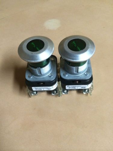 Allen Bradley Push  Pull Button 800T-FXMQ24GA7 New Old Stock Lot Of 2