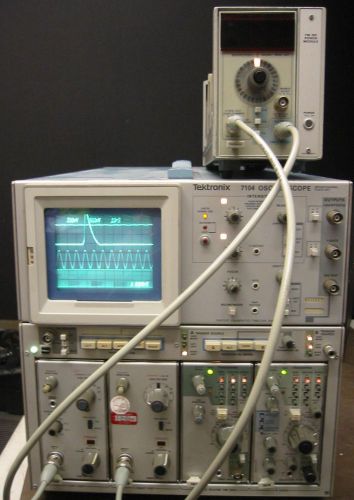 Tektronix 7104 1GHz 2 Channel Oscilloscope. TESTED!