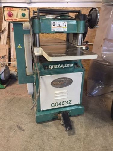 Grizzly 15&#034; Planer with Spiral Cutterhead - G0453Z