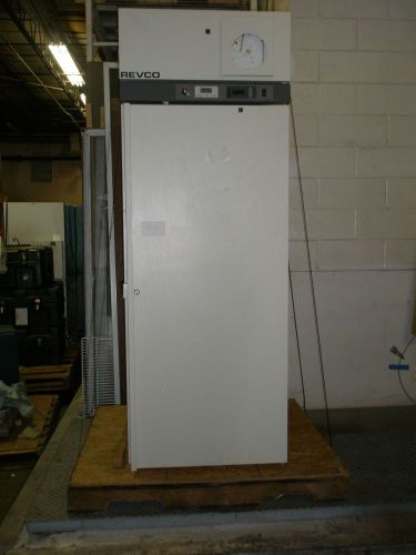 REVCO KENDRO LAB REFRIGERATOR REL-2304A20 - TESTED AT 39 DEGREES