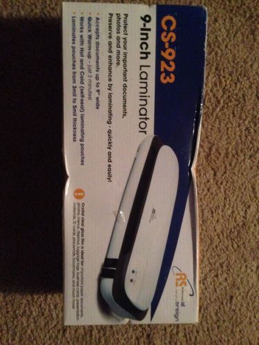 Royal Sovereign 9-Inch Laminator (CS-923) New With A Pack Of 8.75x11.25 Pockets
