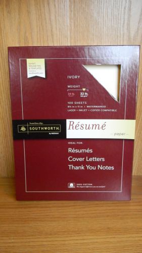 Southworth Premium Weight Resume Paper, 32lbs., 8-1/2&#034; x 11&#034;, Ivory