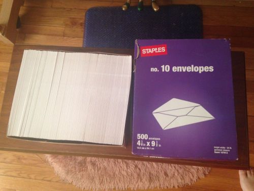 bulk lot Box of 500 Staples #10 white envelopes, regularly $40, selling as is