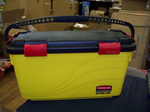 Rubbermaid Commercial Charging Bucket for Microfiber Mops Yellow FGQ95088YEL