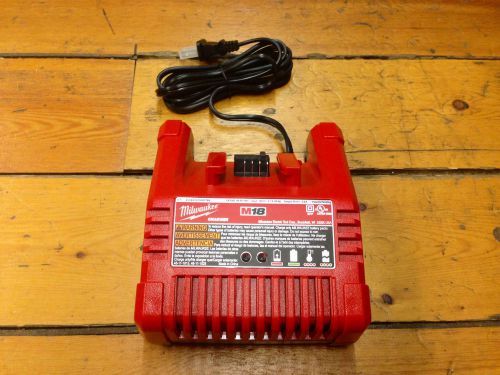 Milwaukee M18 Lithiom Ion Charger 48-59-1801 -BRAND NEW-
