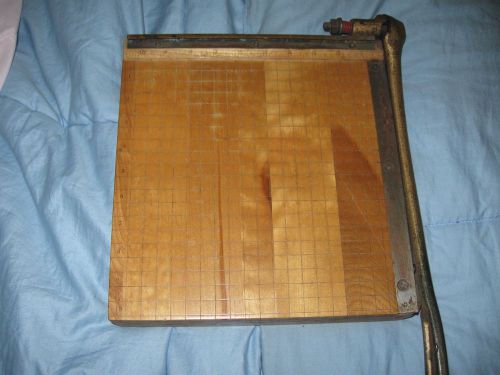 INGENTO PAPER CUTTER-VERY GOOD WORKING CONDITION