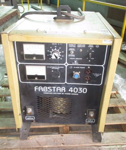 HOBART 500001-003 FABSTAR 4030 400 A 32 V 100 HZ MIG WELDER