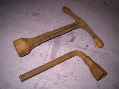 2 Vintage  1/2&#034; +  13/16&#034;  square 4 SIDED T TEE HANDLE SOCKET WRENCH   6C3