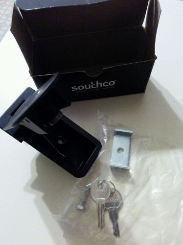 SOUTHCO SEALED LEVER LATCH WITH KEYS