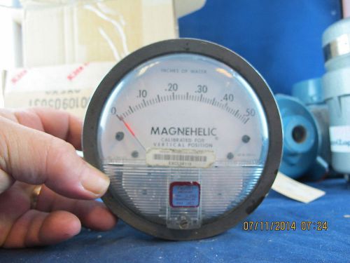 Dwyer 2000-0 c differential pressure gage, range 0-0.50&#034; w.c., minor divisions . for sale