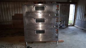 Triple Stack 23B6 Martin Variety Pizza Deck Oven Natural Gas with Baking Stones