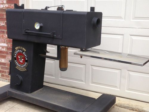 NRA dream! Custom Glock Gun shaped BBQ SMOKER (NEVER EVEN LIT!)