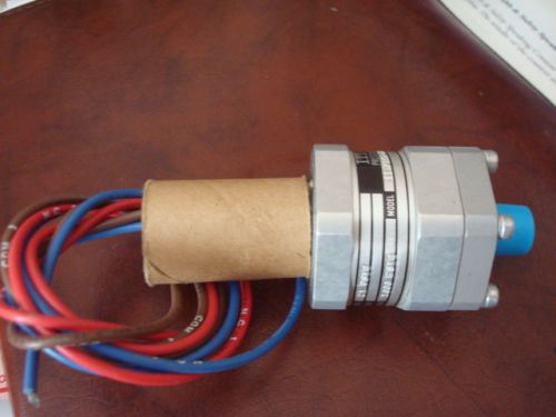 Itt neo-dyn 115p1c6-1814 explosion proof pressure switch 1000 psig 11 amp for sale