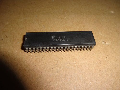 Collectible IC CPU SYNERTEK SY6545A-1  CRT CONTROLLER  40 Pin