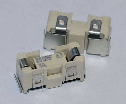 Schurter 3422.0014.23 63V 3A Surface Mount Fuse with Holder Quick-Acting