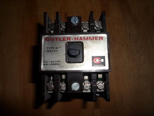 CUTLER HAMMER TYPE M RELAY 120 VAC COIL, 2 NO AND 2 NC CONTACTS (USED)