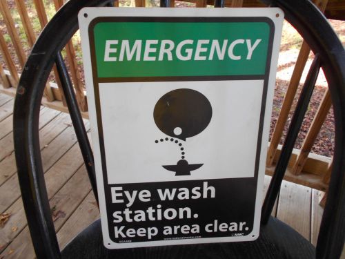 Emergency Eye Wash Station Keep Area Clean Sign   10x14