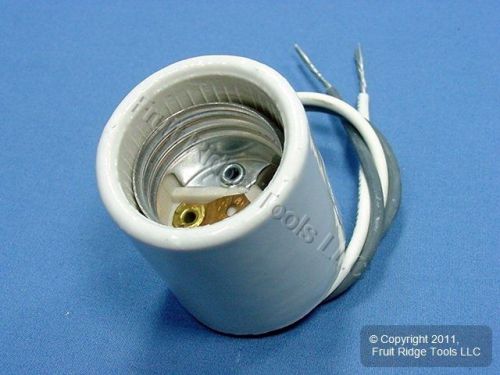Leviton porcelain lamp holder medium light socket 660w 250v 10085-003 for sale