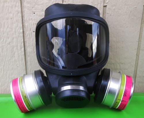 Ultra Twin MSA Silicone Full Face Gas Mask Med. COMEs SEALED WITH 2 CARTRIDGES