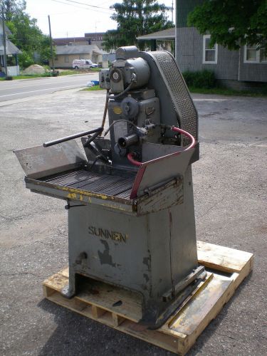 Sunnen Model B1290D Horizontal Honing Machine