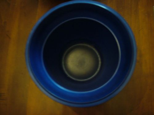 Laboratory insulated ice buckets circular 24.5 cm diameter 14 cm depth for sale