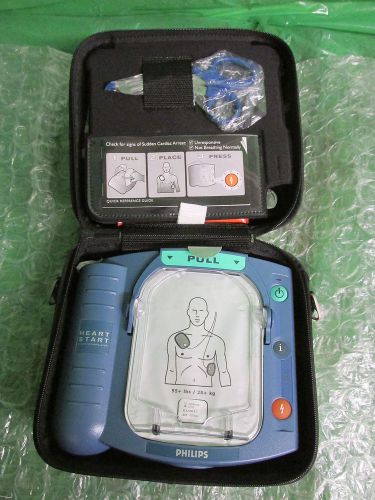 Pilips heratstart hs1 defibrillator w/case  great condition for sale