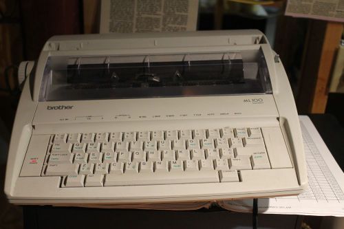 BROTHER ML-100 TYPEWRITER