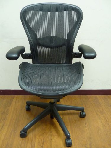 Herman Miller &#034;AERON&#034; Size &#034;B&#034;Office Chair-Black Mesh-NEW SEAT PAN/PISTON #10663