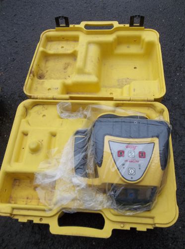 Leica rugby 100 level self leveling laser package. w/ rod eye for sale