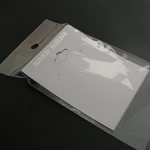 Earring card, paper, white,6.5x5cm. Sold per pkg of 100. JD013