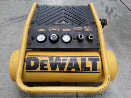 DeWalt Electric Single Portable Hotdog Air Compressor D55141 Suitcase