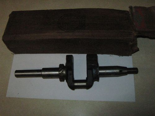 Genuine Old Briggs &amp; Stratton Gas Engine Crankshaft 26769 New Old Stock